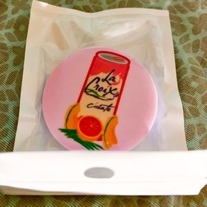La Croix Popsocket